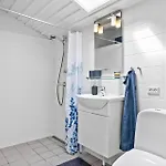 2 Bedroom Stunning In *