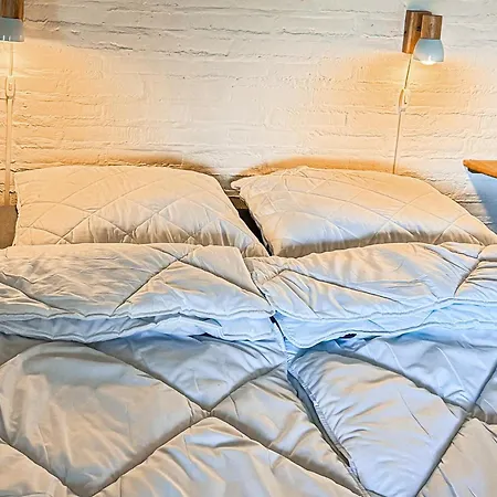 2 Bedroom Stunning In Dom wakacyjny Allinge-Sandvig