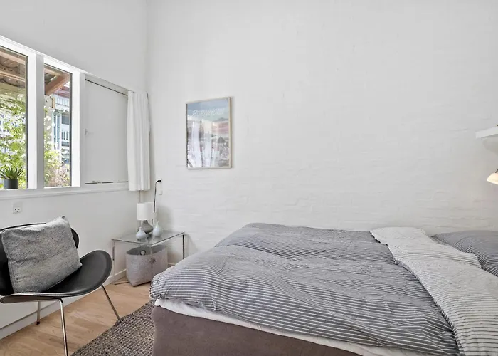 Feriehus 2 Bedroom Stunning In